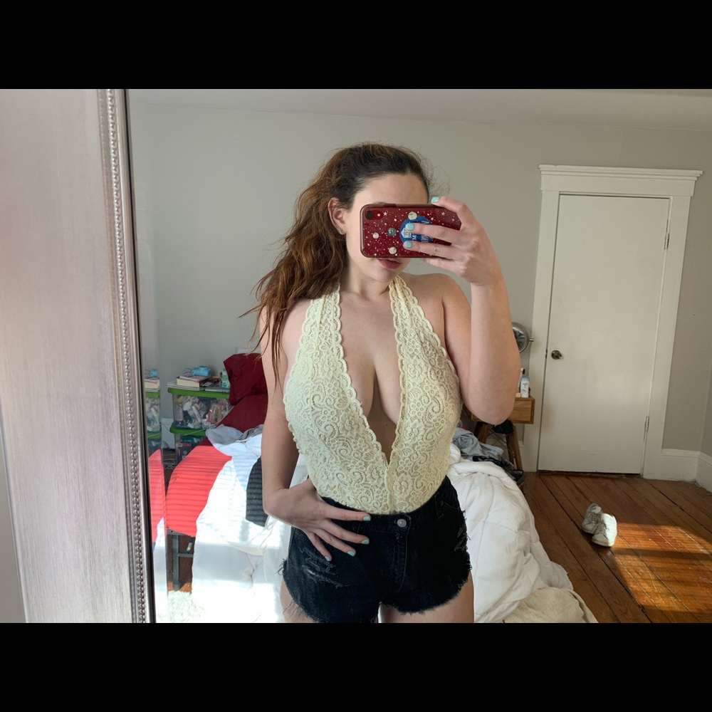 ivory lace bodysuit - Picture 3 of 4